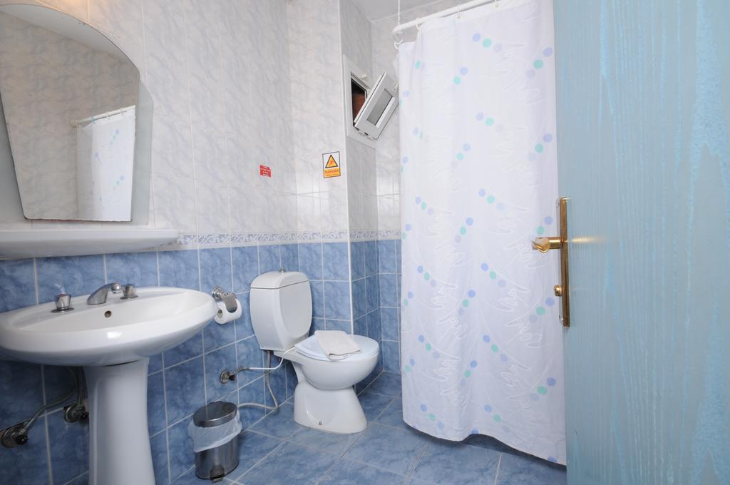 Selen Apart Icmeler Exterior photo