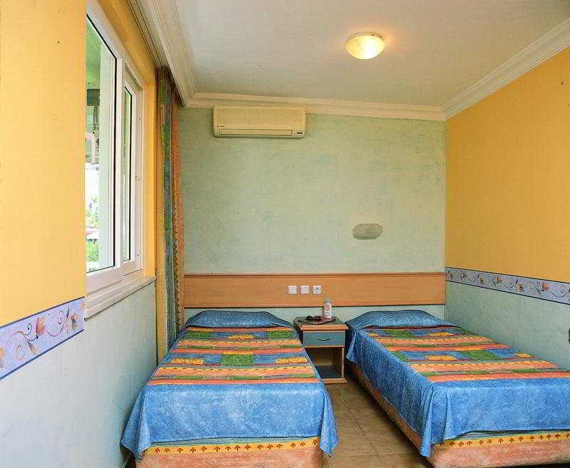 Selen Apart Icmeler Exterior photo