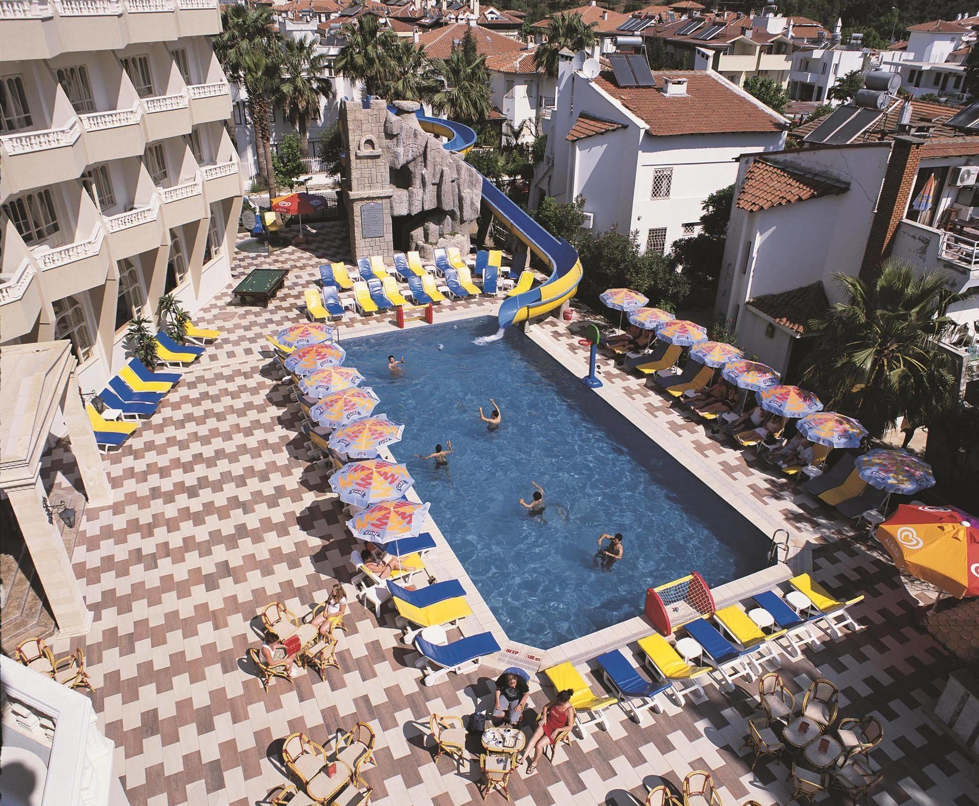 Selen Apart Icmeler Exterior photo