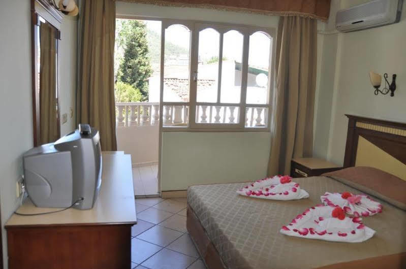 Selen Apart Icmeler Exterior photo